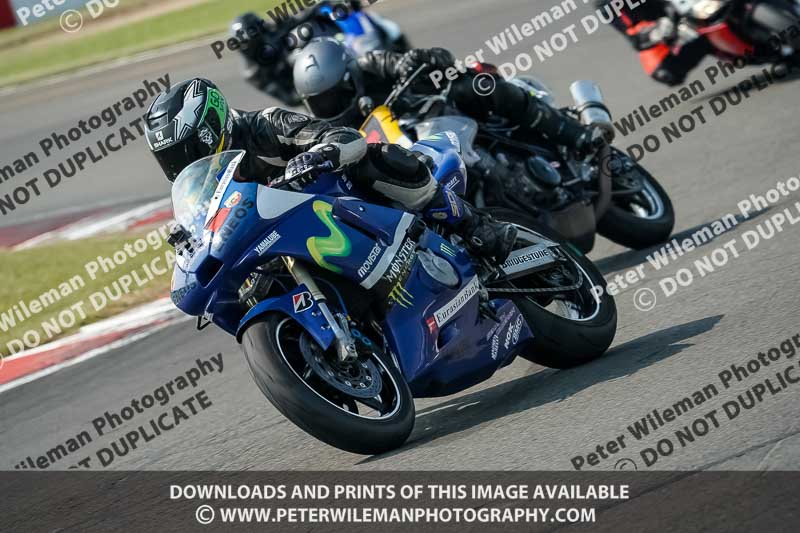 donington no limits trackday;donington park photographs;donington trackday photographs;no limits trackdays;peter wileman photography;trackday digital images;trackday photos